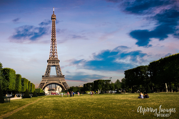 AspiringImagesbyRachel-Paris-EiffelGrass-Clouds